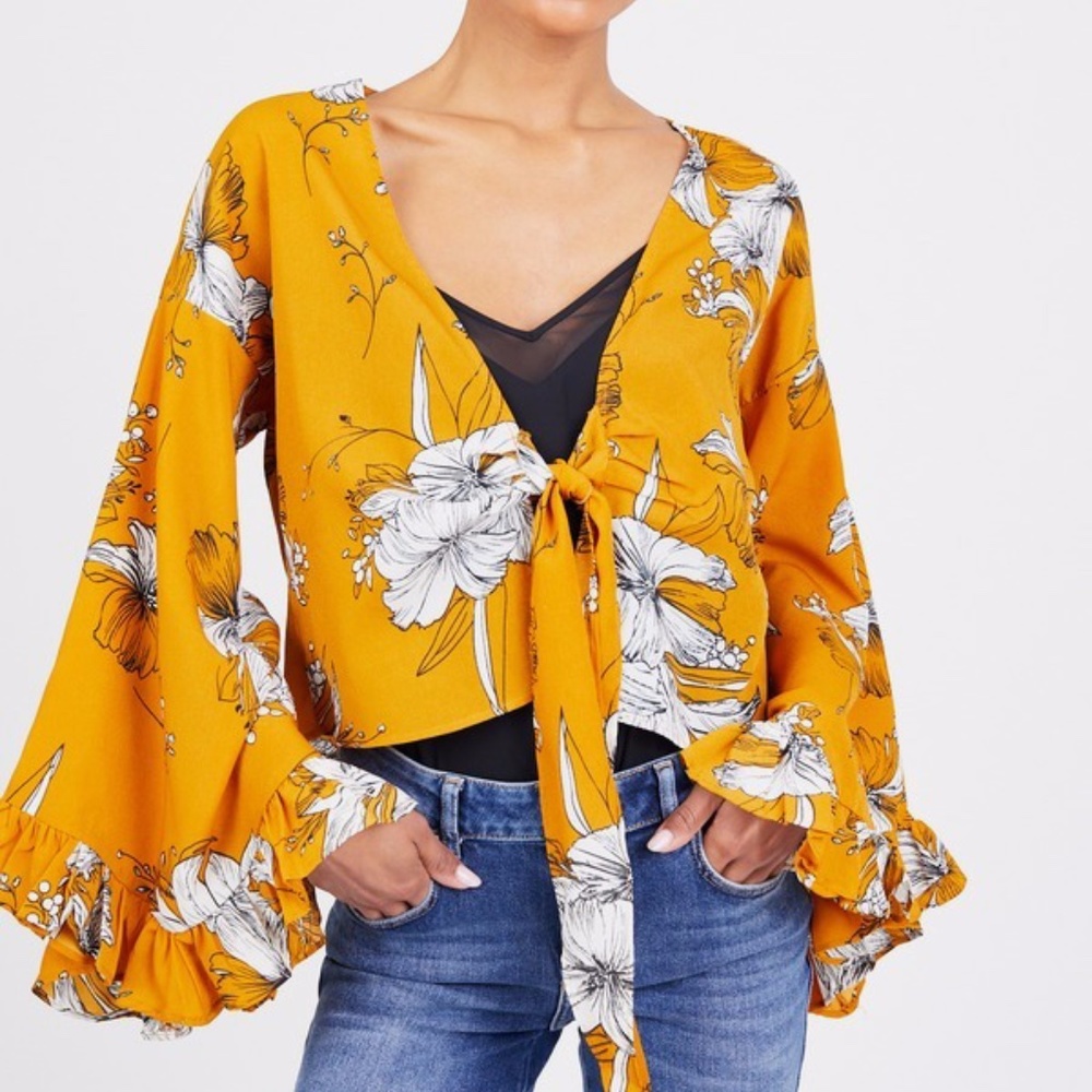 i Madeline Tie Front Crop Top